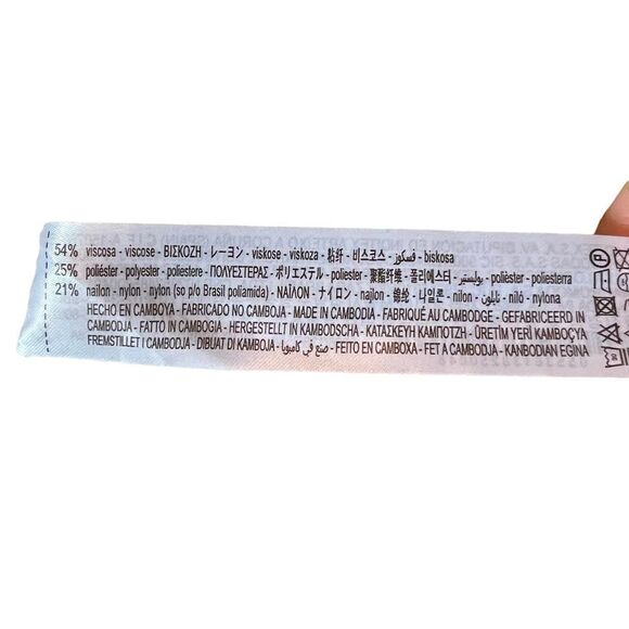 NWT! Zara white knitted mini skirt. Size large - Picture 8 of 9